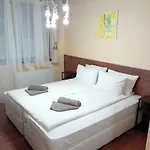 게스트하우스 зорница