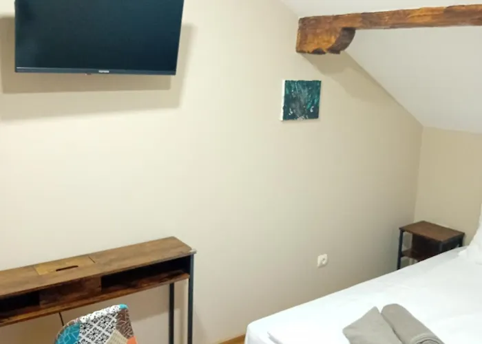 зорница Pensión